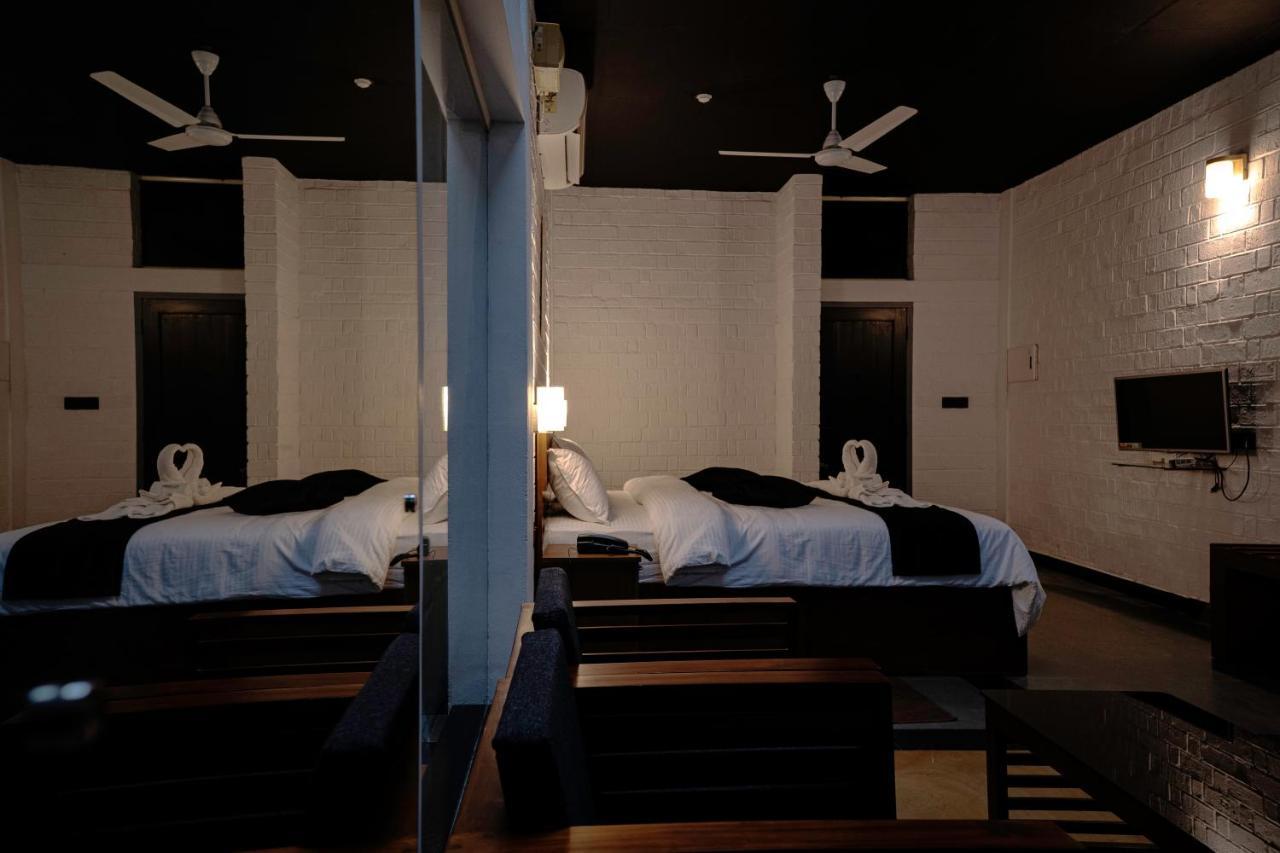 S River Resorts Kochi ภายนอก รูปภาพ