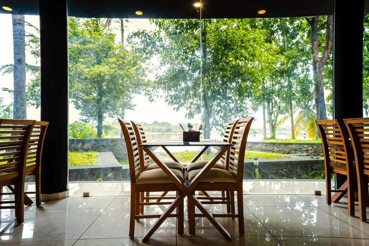 S River Resorts Kochi ภายนอก รูปภาพ