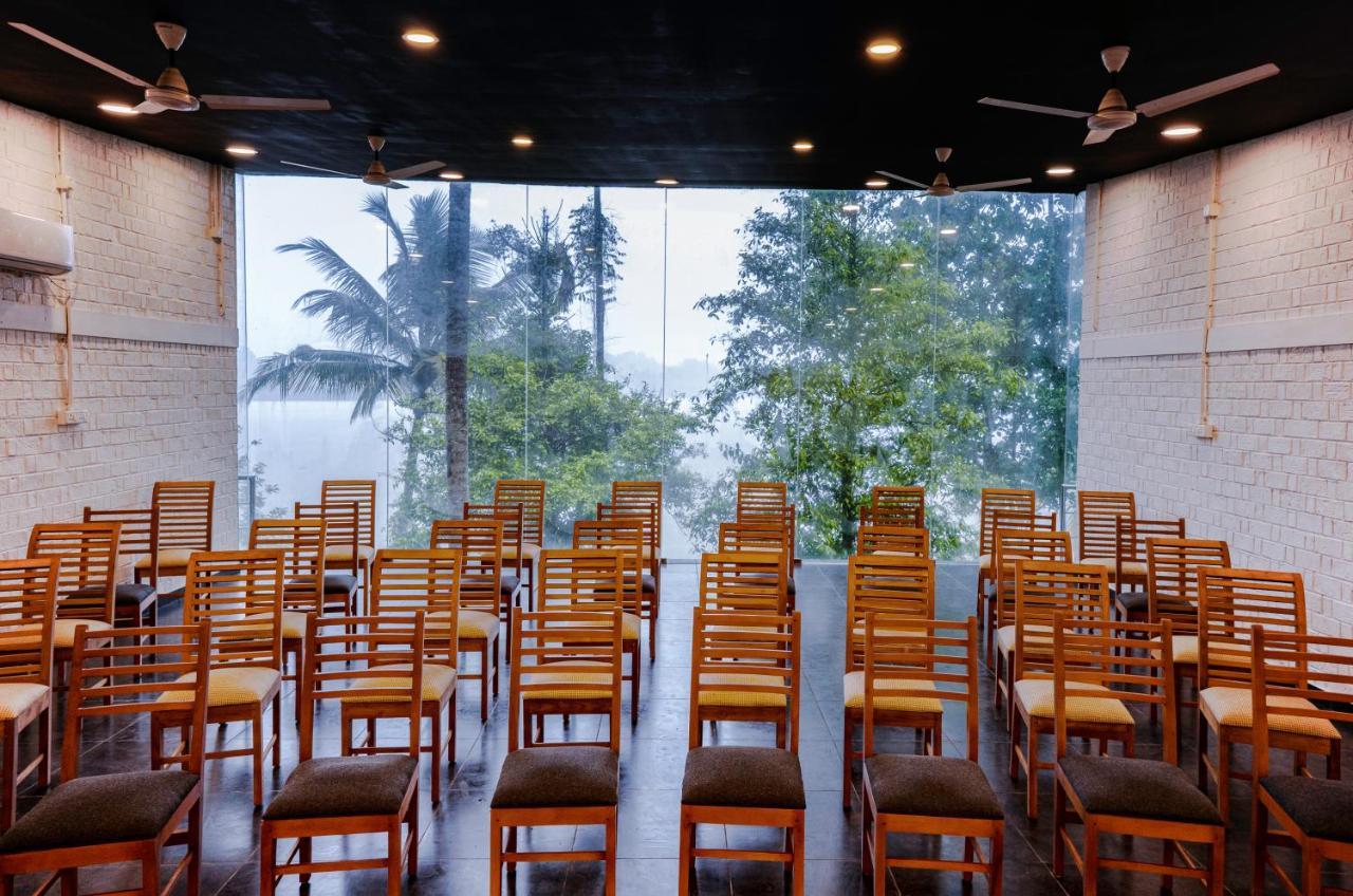 S River Resorts Kochi ภายนอก รูปภาพ